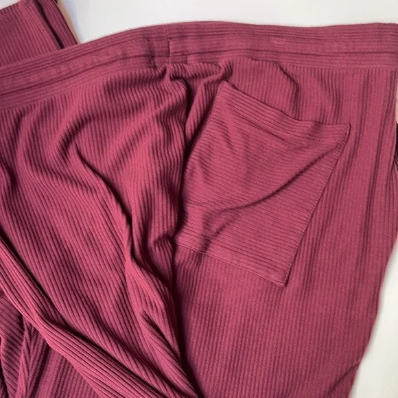 Tommy John Ribbed Pajama Set - Picture 4 of 12